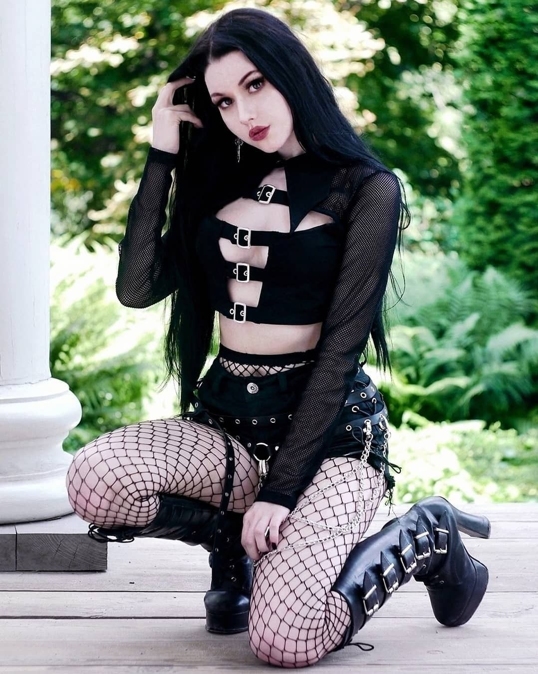 Goth Girl Sexy Goth Outfit : r/GothGirlClothing